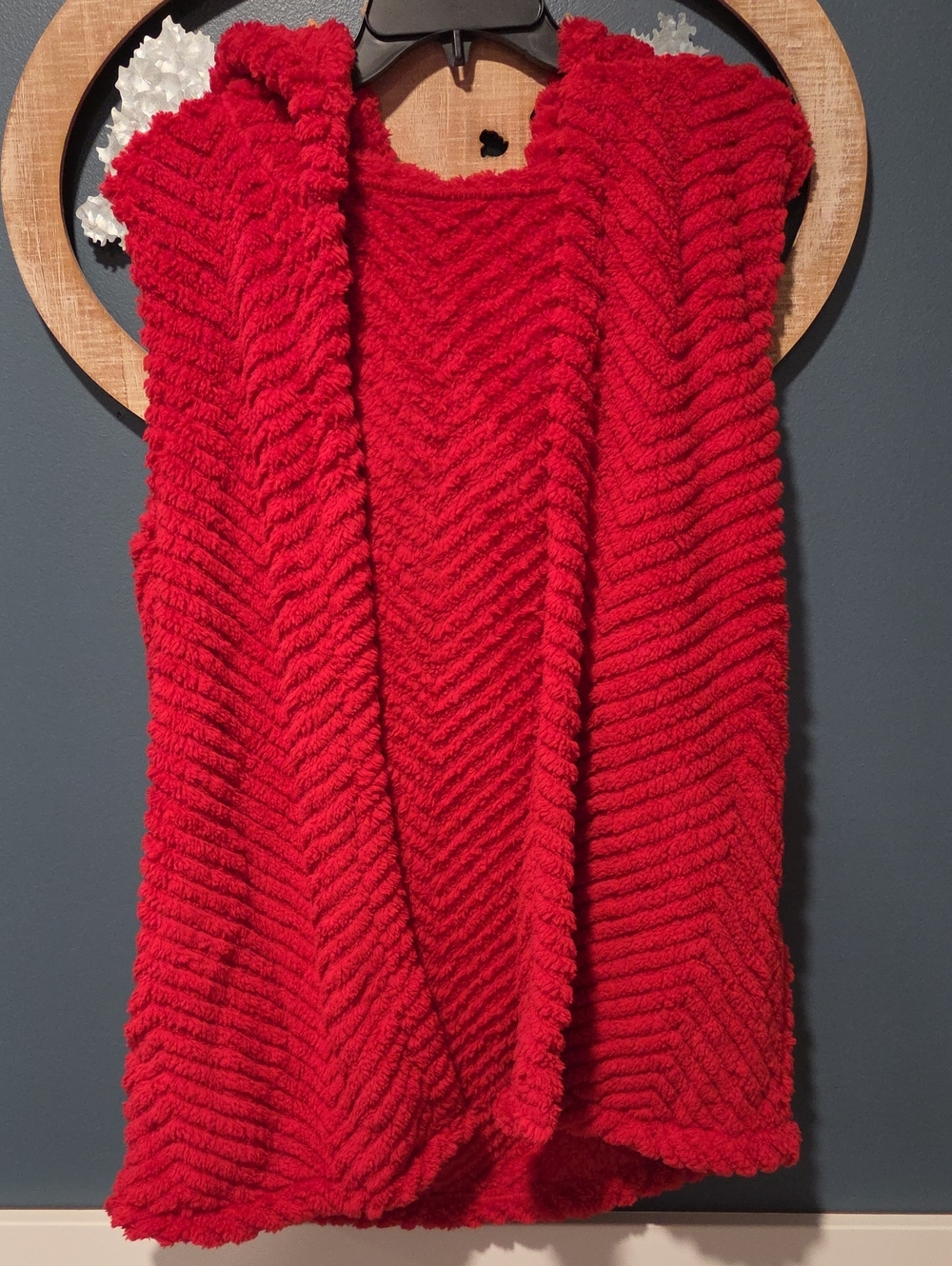 Cozy Chunky Red Vest Sz. Xl. NWOT.